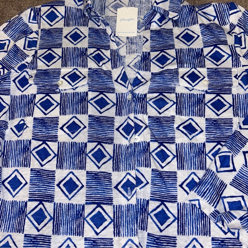 NWT Beautiful Patterned Blouse โข J. McLaughlin - Picture 2 of 6